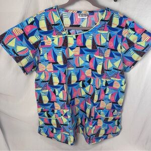 UA Scrubs Women’s XL Sailboat Print V-Neck Scrub Top ⛵💙✨